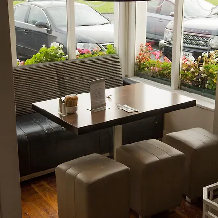 The Huntsman Szálloda Galway