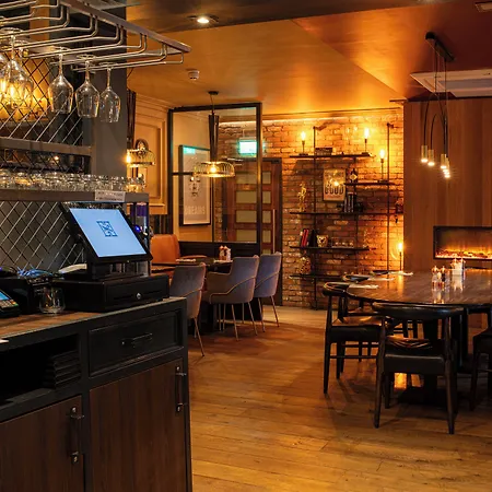 The Huntsman Szálloda