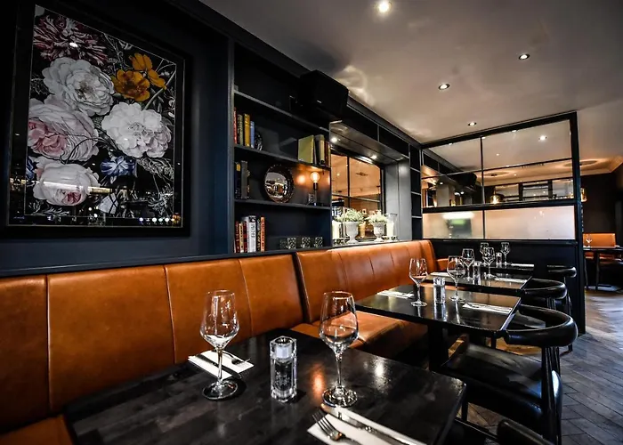 Отель The Huntsman